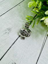 Load image into Gallery viewer, Pearl Party - Open an Oyster!