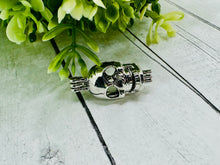 Load image into Gallery viewer, Pearl Party - Open an Oyster!