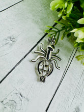 Load image into Gallery viewer, Pearl Party - Open an Oyster!