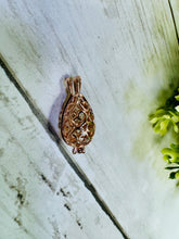 Load image into Gallery viewer, Pearl Party - Open an Oyster!