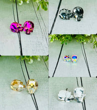 Load image into Gallery viewer, Rhinestone Skull Studs