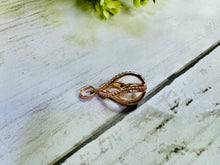 Load image into Gallery viewer, Pearl Party - Open an Oyster!