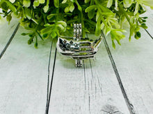 Load image into Gallery viewer, Pearl Party - Open an Oyster!