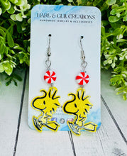 Load image into Gallery viewer, Woodstock &amp; Snoopy Dangles
