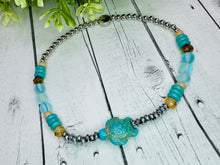 Load image into Gallery viewer, Megan H
