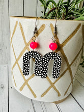 Load image into Gallery viewer, Retro Pink &amp; Black Polka Dot Dangles
