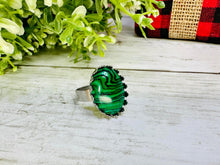 Load image into Gallery viewer, Green Malachite Stone Ring
