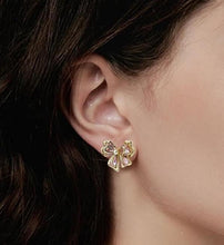 Load image into Gallery viewer, Bow Crystal Earrings
