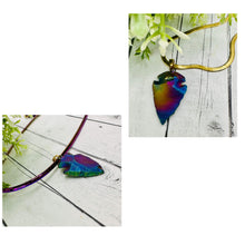 Load image into Gallery viewer, Arrowhead Agate necklace
