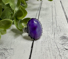 Load image into Gallery viewer, Genuine Purple Striped Agate Stone Ring
