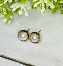 Load image into Gallery viewer, The Elizabeth Pearl - 8mm Studs
