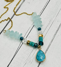 Load image into Gallery viewer, Beaded Turquoise necklace
