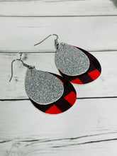 Load image into Gallery viewer, Petite Silver Plaid Dangles
